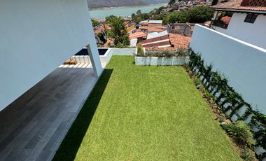 Casa en venta en el centro de Valle de Bravo