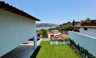 Casa en venta en el centro de Valle de Bravo