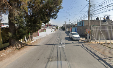 REMATE B. DE CASA EN IZCALLI JARDINES ECATEPEC DE MORELOS.