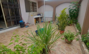 En La Parroquia El Cambio Se Vende Linda Casa Independiente Amplia de 3 Dormitorios