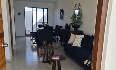 HERMOSA CASA RESIDENCIAL