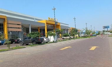 Local Alquilo en  Plaza Comercial en Duràn