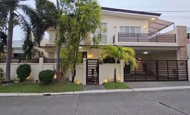 Modern Comforts for Seniors: Two-Storey Home in Bf Homes, Paranaque
