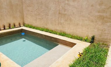 Herrmosa villa equipada, con piscina, cuarto de servicio, cerca de Av. Temozón.