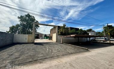 Bodega con Oficinas en Renta Aguaruto 500m2