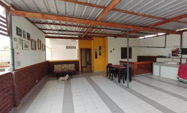 VENTA DE CASA DE TRES PISOS EN LA URB. SANTA ANA, PIURA
