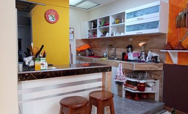 VENTA DE CASA DE TRES PISOS EN LA URB. SANTA ANA, PIURA