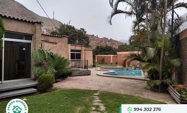 VENTA DE CASA CON DOS PISCINAS EN CHOSICA