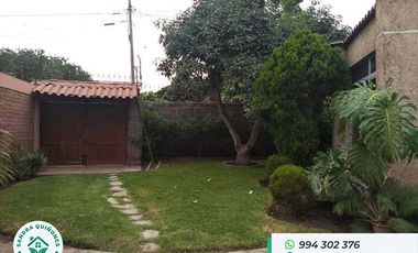 VENTA DE CASA CON DOS PISCINAS EN CHOSICA