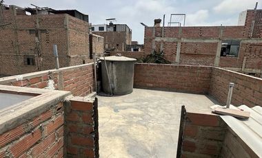 SE VENDE Casa Comercial Cerca A Morales Duarez Con Av. Universitaria