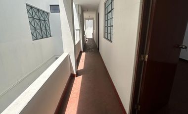 SE VENDE Casa Comercial Cerca A Morales Duarez Con Av. Universitaria