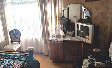VENTA - AMPLIA CASA DE VENTA EN EL SECTOR  NORTE A 3 MINUTOS DEL CENTO DE LA CIUDAD  DE GUARANDA /23URB017