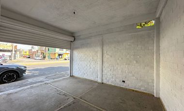 Local Comercial en Renta, Av. Valle de Santiago