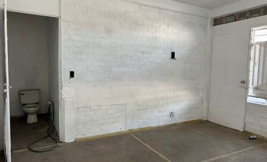 Local Comercial en Renta, Av. Valle de Santiago