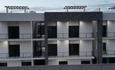 Se Vende Penthouse Ubicado a 5 Min de Playa, 8 Min de La Marina cuenta con gran Roof Top Propio