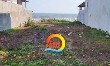 Terreno Frente Al Mar en Playas Villamil, Vía a Data Km. 7.5