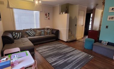 VENTA DE CASA EN CONDOMINIO SECTOR ORIENTE