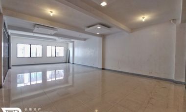 4 Storey Building in Makati For Sale