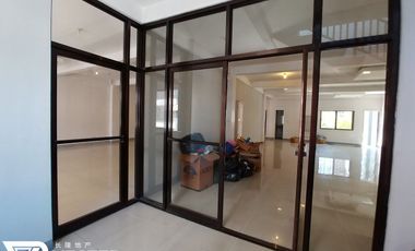 4 Storey Building in Makati For Sale