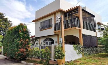 300sqm lot with House for sale in xavier estate uptown Cagayan de oro city