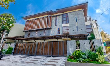 LUXURIOUS 6 BEDROOOM MODERN HOUSE AND LOT FOR SALE IN MULTINATIONAL VILLAGE PARANAQUE CITY-BRAND NEW MANSION