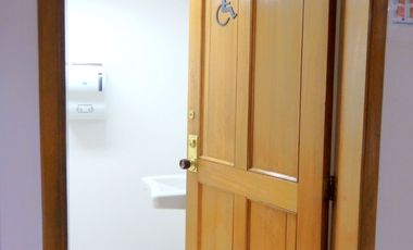 Edificio de Consultorios Médicos y Odontólogicos.