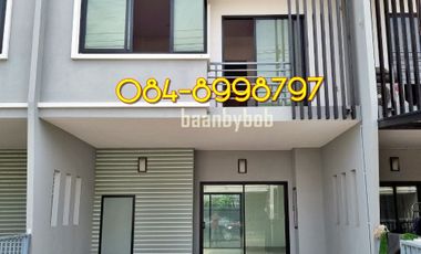 Townhouse for sale, Laphawan Village 23, 345-Ratchapruek Rd., Nonthaburi, area 18.9 sq.wah located on Main Road of Village, newly decorated, empty house, Cheaply price offer 2.45 Mbaht