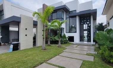En venta lujosa y moderna casa en Proyecto, Isla Mocolí, Samborondón
