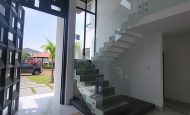 En venta lujosa y moderna casa en Proyecto, Isla Mocolí, Samborondón