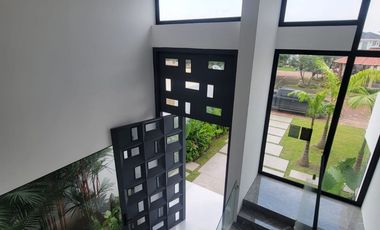 En venta lujosa y moderna casa en Proyecto, Isla Mocolí, Samborondón