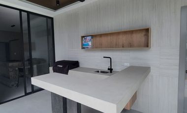 En venta lujosa y moderna casa en Proyecto, Isla Mocolí, Samborondón