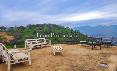 León Propiedades vende casa en condominio, sector lo Águila, Curacavi.