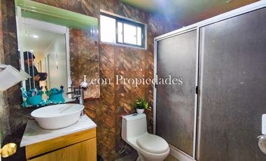 León Propiedades vende casa en condominio, sector lo Águila, Curacavi.