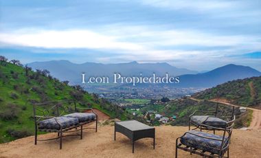 León Propiedades vende casa en condominio, sector lo Águila, Curacavi.