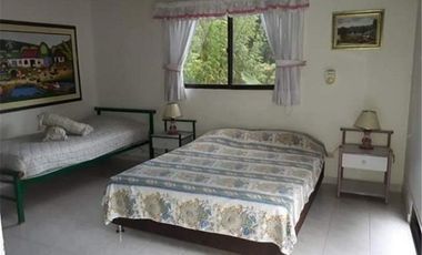 Casa Campestre en Alquiler Vacacional en Ricaurte- Cundinamarca