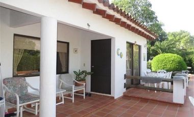 Casa Campestre en Alquiler Vacacional en Ricaurte- Cundinamarca