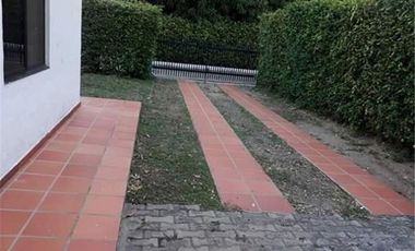 Casa Campestre en Alquiler Vacacional en Ricaurte- Cundinamarca