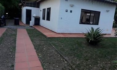 Casa Campestre en Alquiler Vacacional en Ricaurte- Cundinamarca