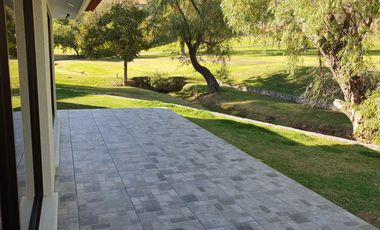 Las Cañadas Hermosa Casa en Venta a Campo de Golf en Coto Privado