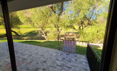 Las Cañadas Hermosa Casa en Venta a Campo de Golf en Coto Privado