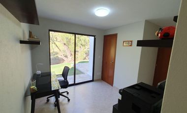 Las Cañadas Hermosa Casa en Venta a Campo de Golf en Coto Privado
