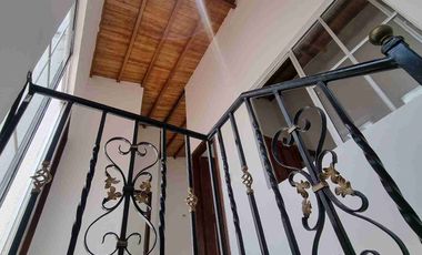 VENDO APTO  5 habítaciones Duplex  135 mts coaviconza  bucaramanga