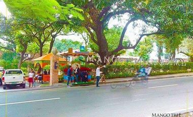 METRO MANILA High End Condo Modern Minimialist Condo near Hotel Mall Resturants and Airport Hospital School Office  HIGH END BUT AFFORDABLE CONDO IN S