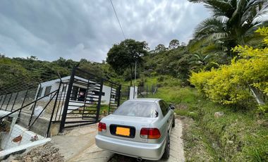 VENTA CASA CAMPESTRE EN FUSAGASUGÁ HERMOSA PARA ESTRENAR
