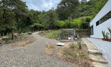 VENTA CASA CAMPESTRE EN FUSAGASUGÁ HERMOSA PARA ESTRENAR