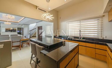 Casa amueblada en Venta, Lagos del Sol Residencial, Cancún Quintana Roo.