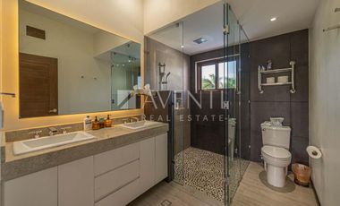 Casa amueblada en Venta, Lagos del Sol Residencial, Cancún Quintana Roo.