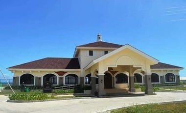 Spacious House For Sale Inside Beach Front Community in Minglanilla Cebu