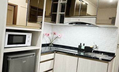 Sewa Apartemen Podomoro Golf View 2BR Dekat Stasiun LRT Harjamukti