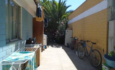 SE VENDE CASA DE 1 PISO EN EXCELENTE SECTOR